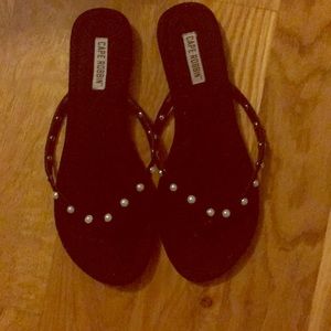 Pearl Embellished Flip Flops!